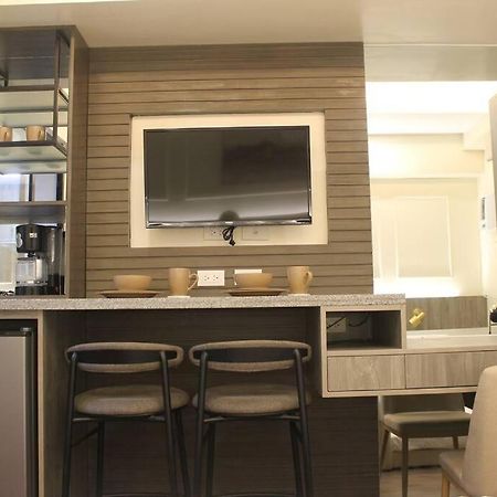 Condo Near Ayala Cebu City W Wifi Balcony מראה חיצוני תמונה