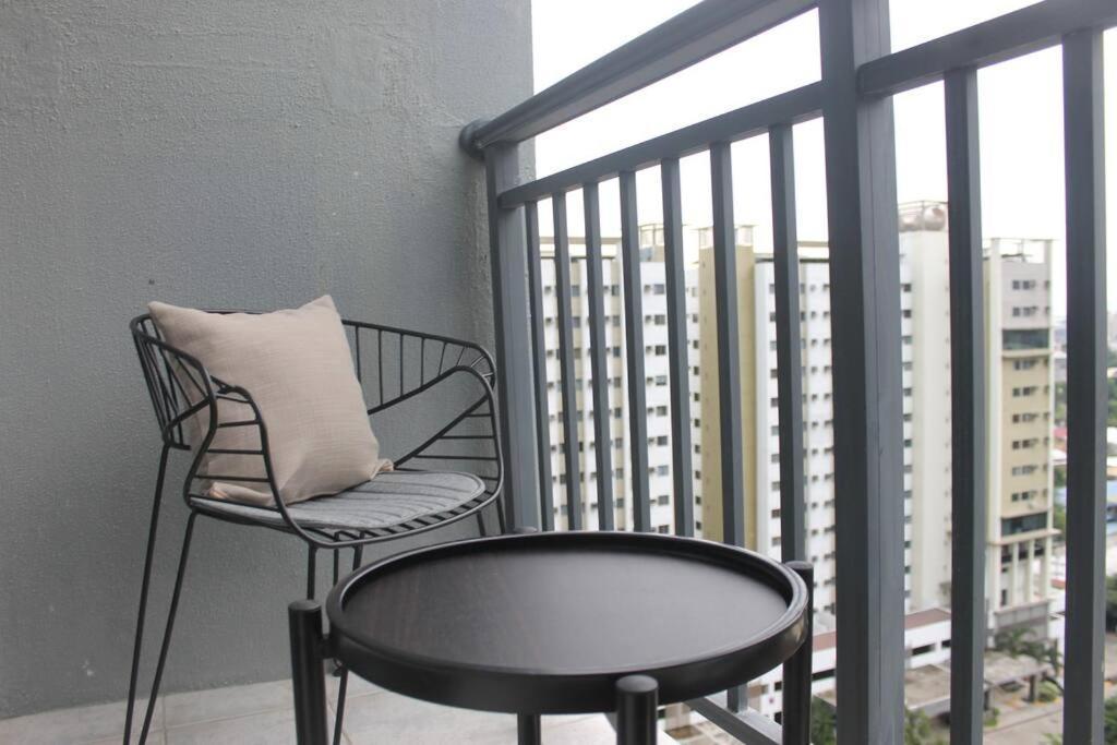 Condo Near Ayala Cebu City W Wifi Balcony מראה חיצוני תמונה