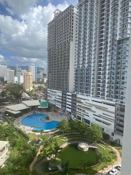 Condo Near Ayala Cebu City W Wifi Balcony מראה חיצוני תמונה