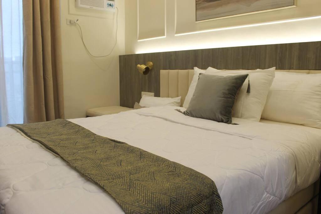 Condo Near Ayala Cebu City W Wifi Balcony מראה חיצוני תמונה